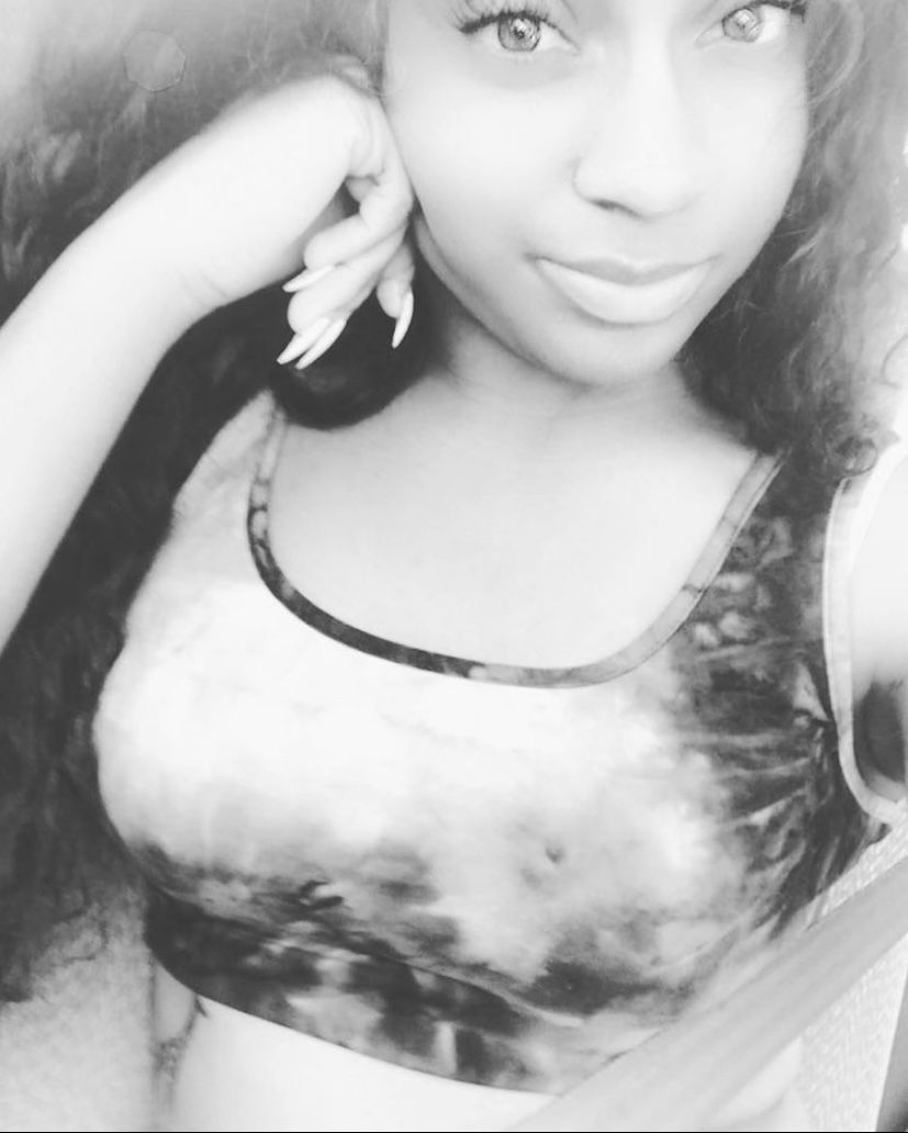 QueenTasia's picture 3 of 3