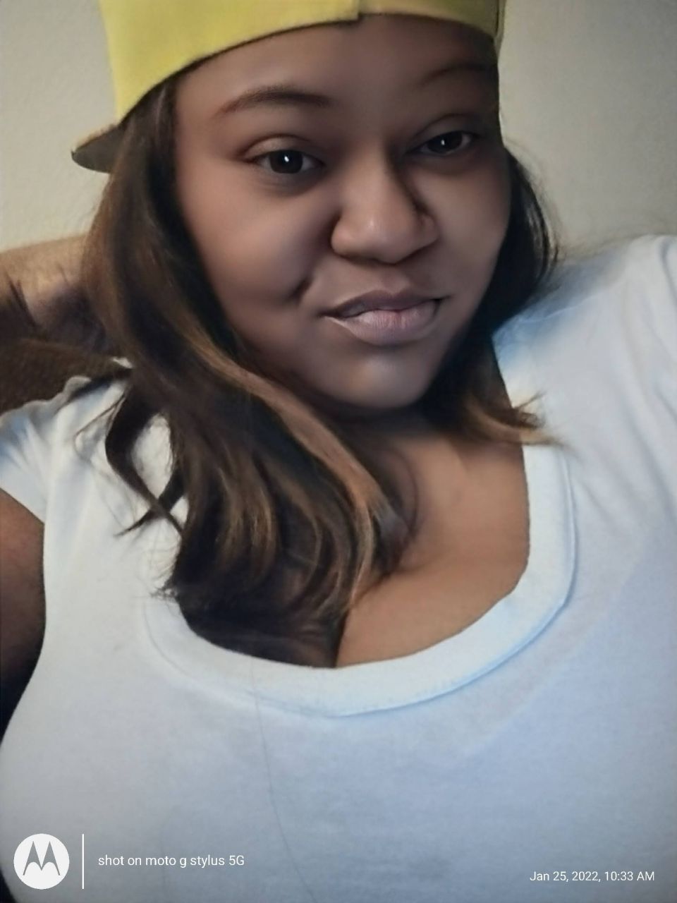 Caramelbeauty40's picture 2 of 6