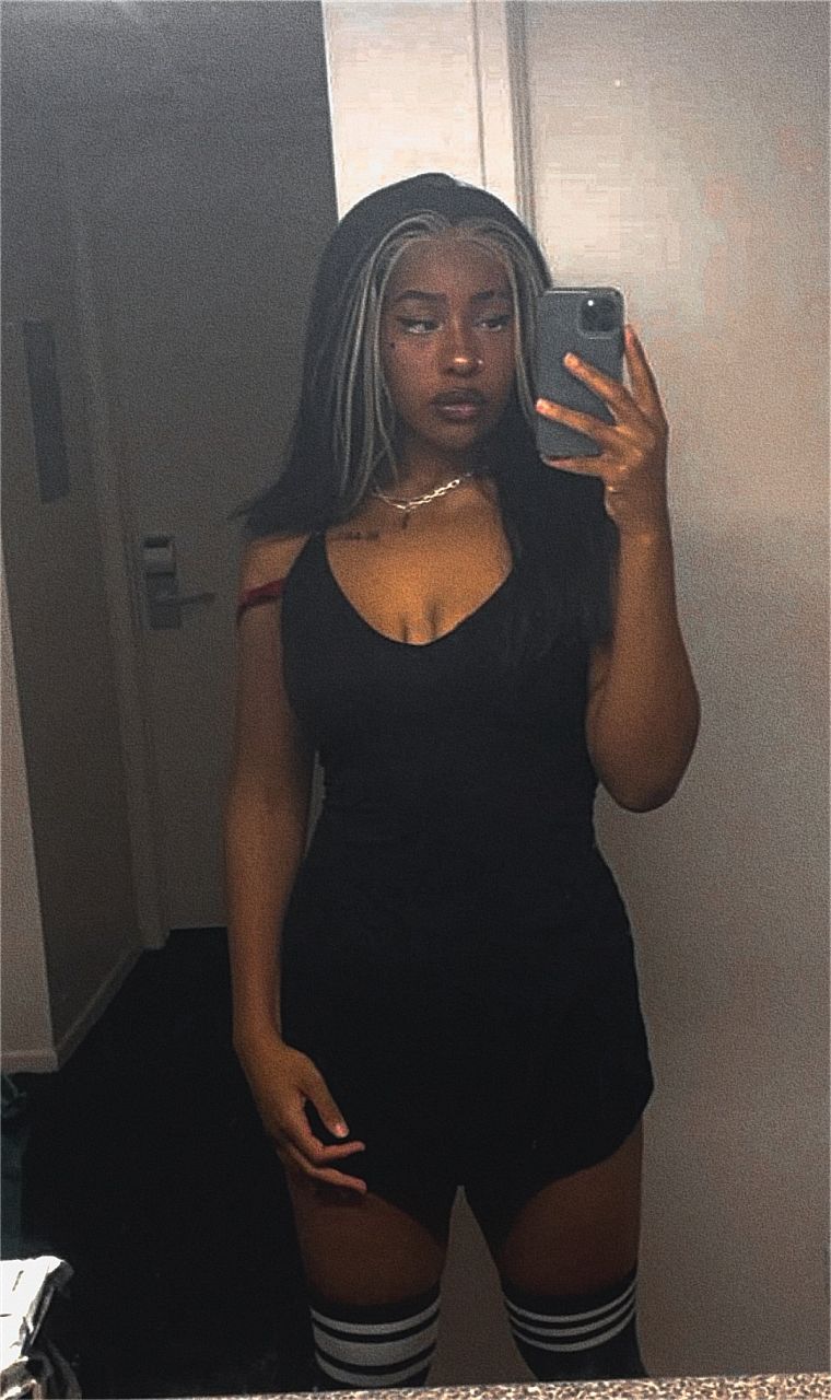 goth_gf's picture 8 of 10