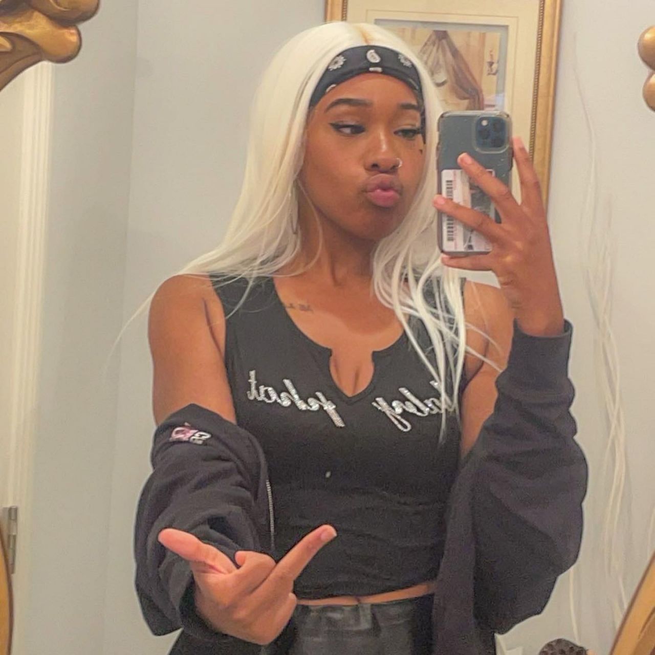 goth_gf's picture 4 of 10