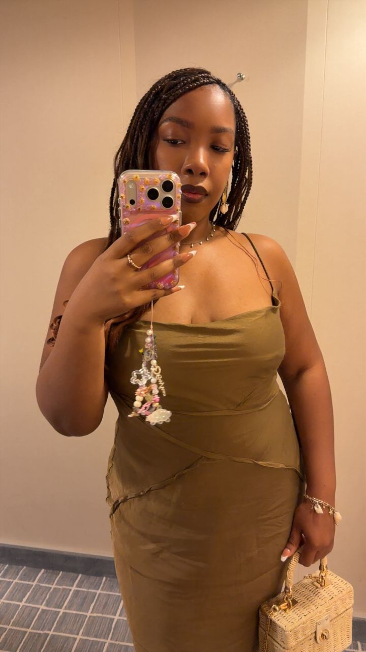 Lavishly_nessa's picture 6 of 8