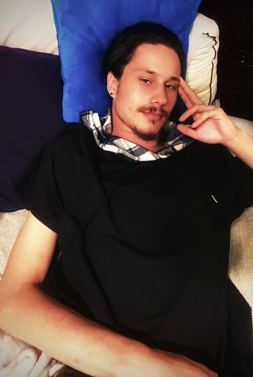 NeedCuddlesple's picture 2 of 3