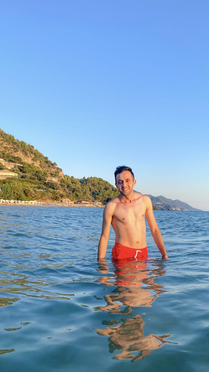 nima_b's picture 2 of 4