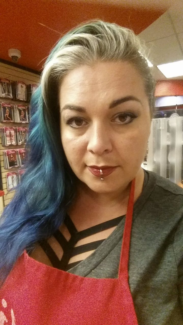 LezzieGoddess's picture 4 of 4