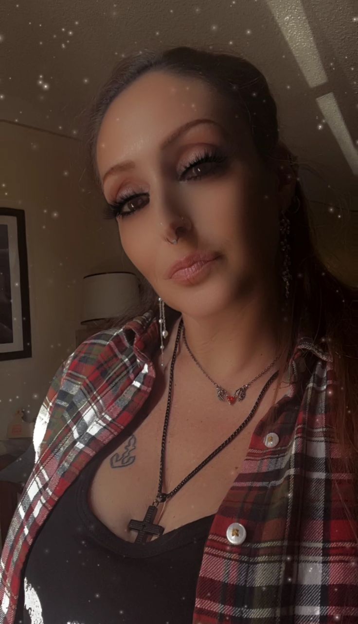 ShawnaMarie80's picture 2 of 8