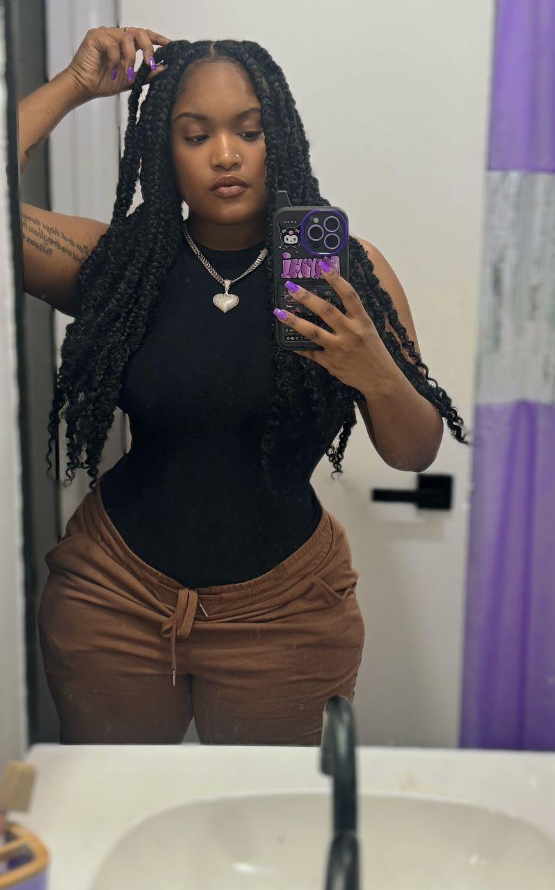 ZariiNicole's picture 5 of 5