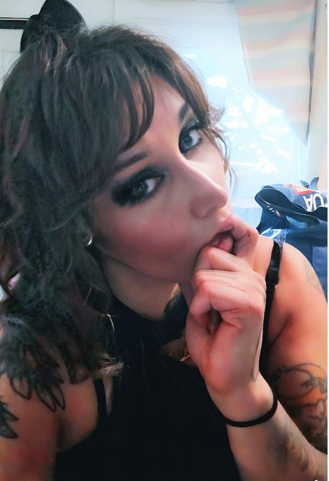 qveenwydo's picture 8 of 8