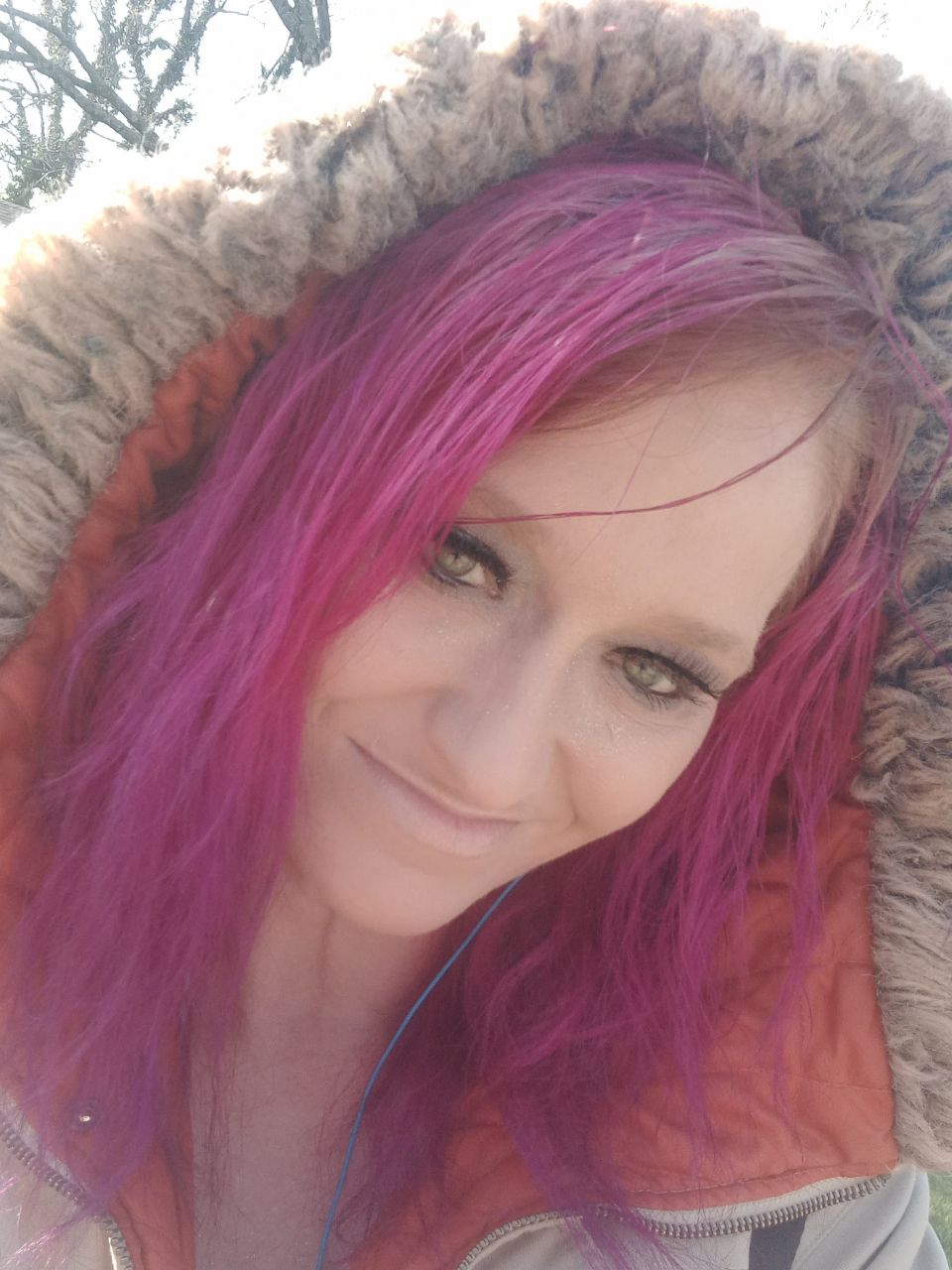 NuzzlingNessa's picture 2 of 3
