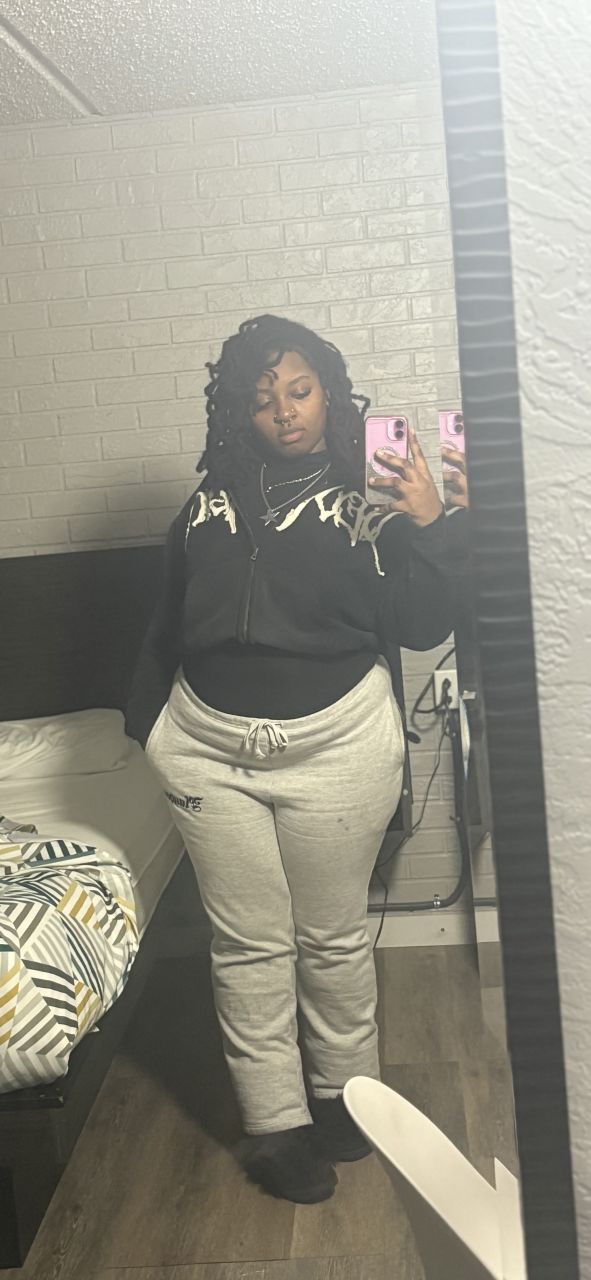 CozyByEzra's picture 3 of 3