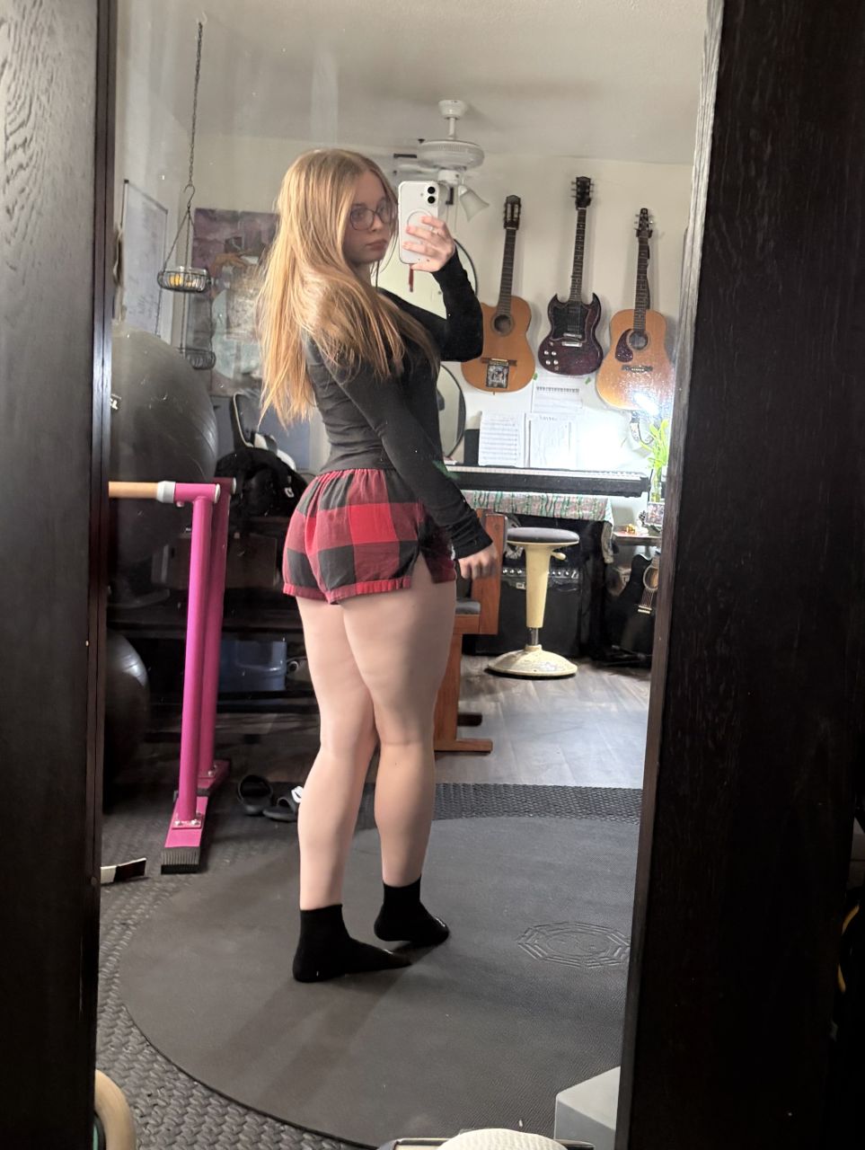 ItsRiah's picture 4 of 4