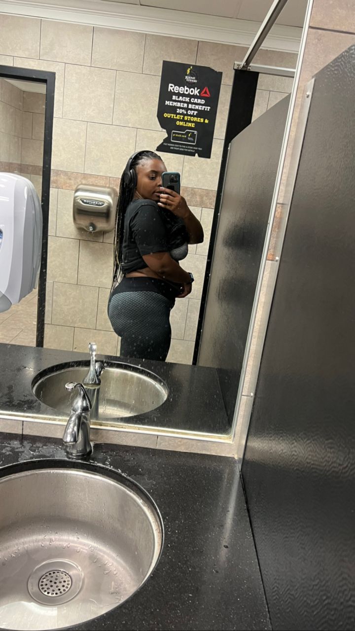 adanixo's picture 3 of 8