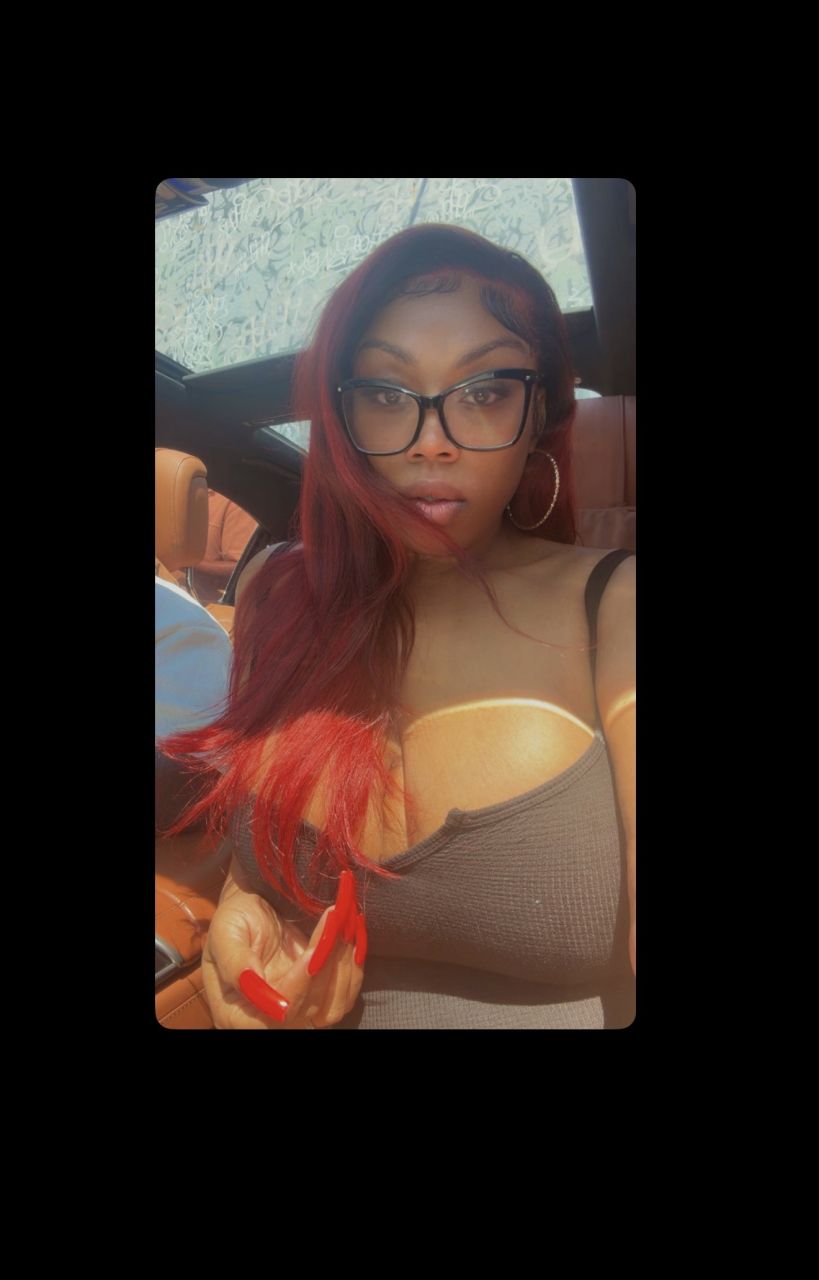 PRETTYROYALTY's picture 2 of 5