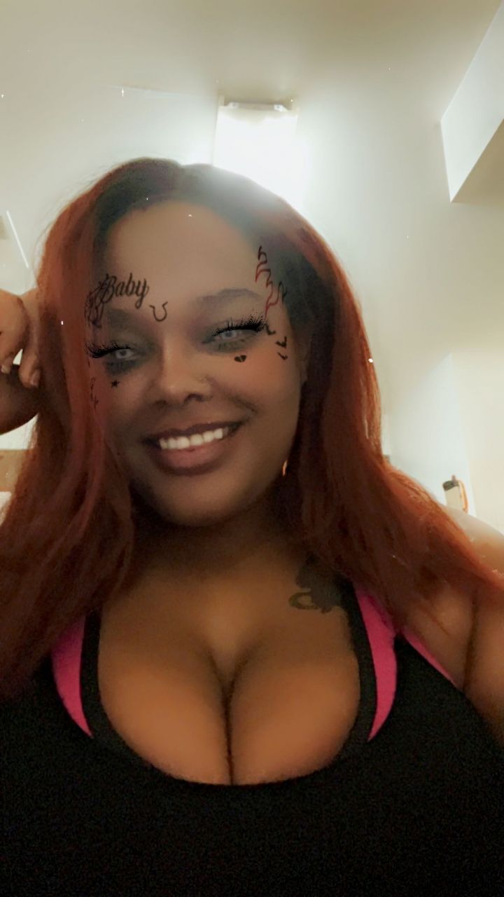 PrettyVixen17's picture 6 of 11