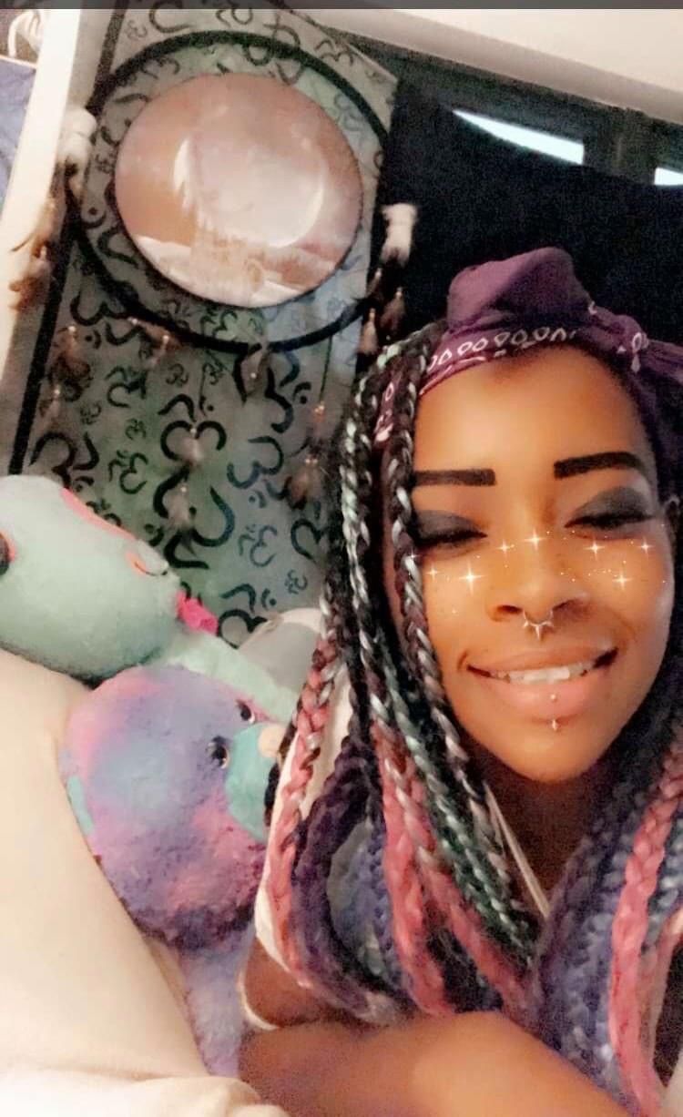 professional-cuddler-in-chicago-illinois-summer-love94